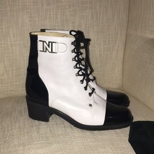 Nouchka Boots